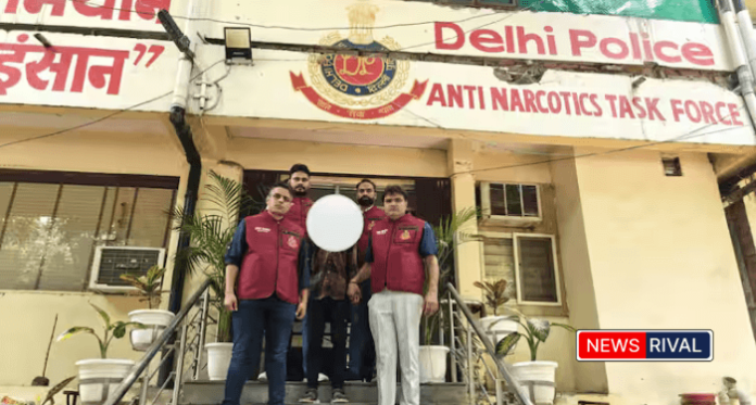 दिल्ली पुलिस की क्राइम ब्रांच द्वारा गैंगस्टर लड्डू की गिरफ्तारी
