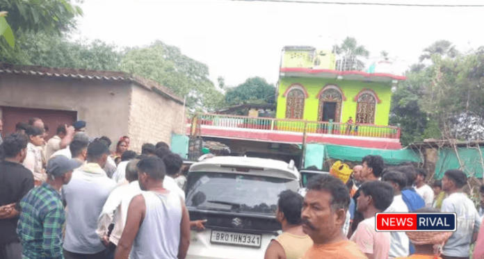 रोहतास में जमीन विवाद को लेकर युवक की पीट-पीटकर हत्या, मौके पर पुलिस और ग्रामीण