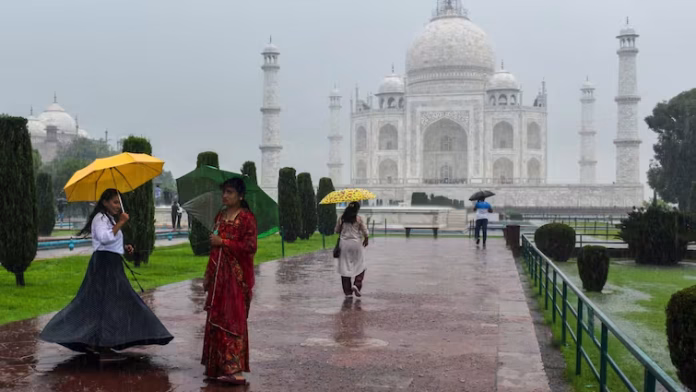 यूपी में भारी बारिश का अलर्ट, 19 जुलाई तक मौसम का अपडेट